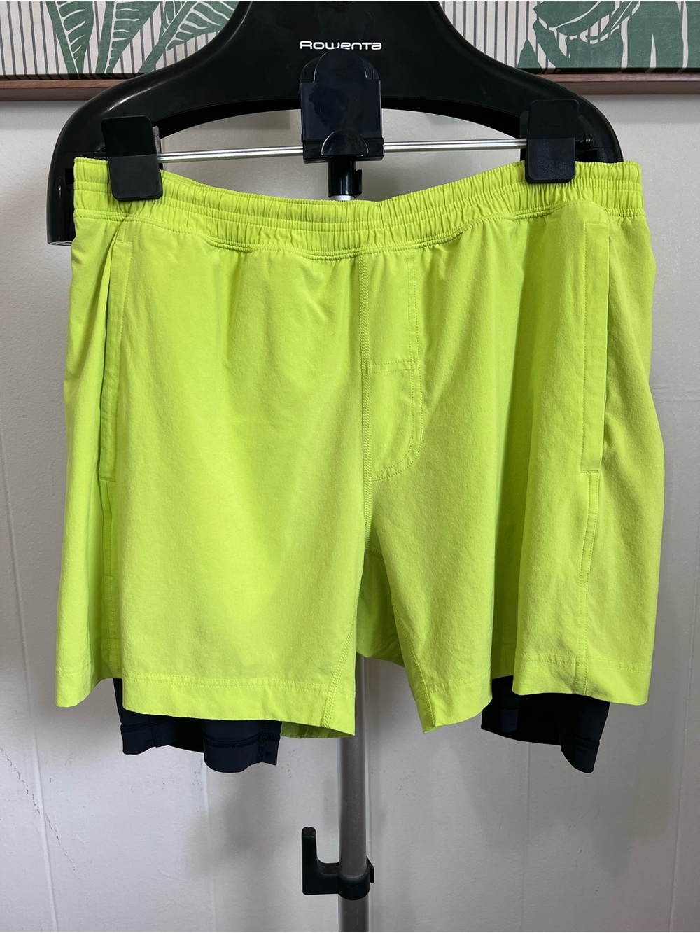 Men’s XL Lululemon athletica Pace Breaker Neon Yellow Athletic Running Shorts